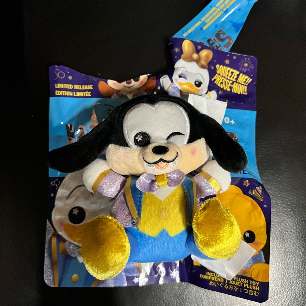 Disney Parks Wishables Walt Disney World’s 50th Anniversary Series GOOFY Plush n